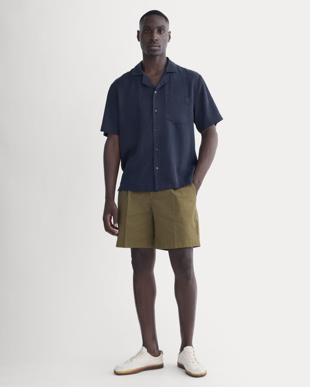 The Resort Shirt in Butterlite | Navy – Everlane