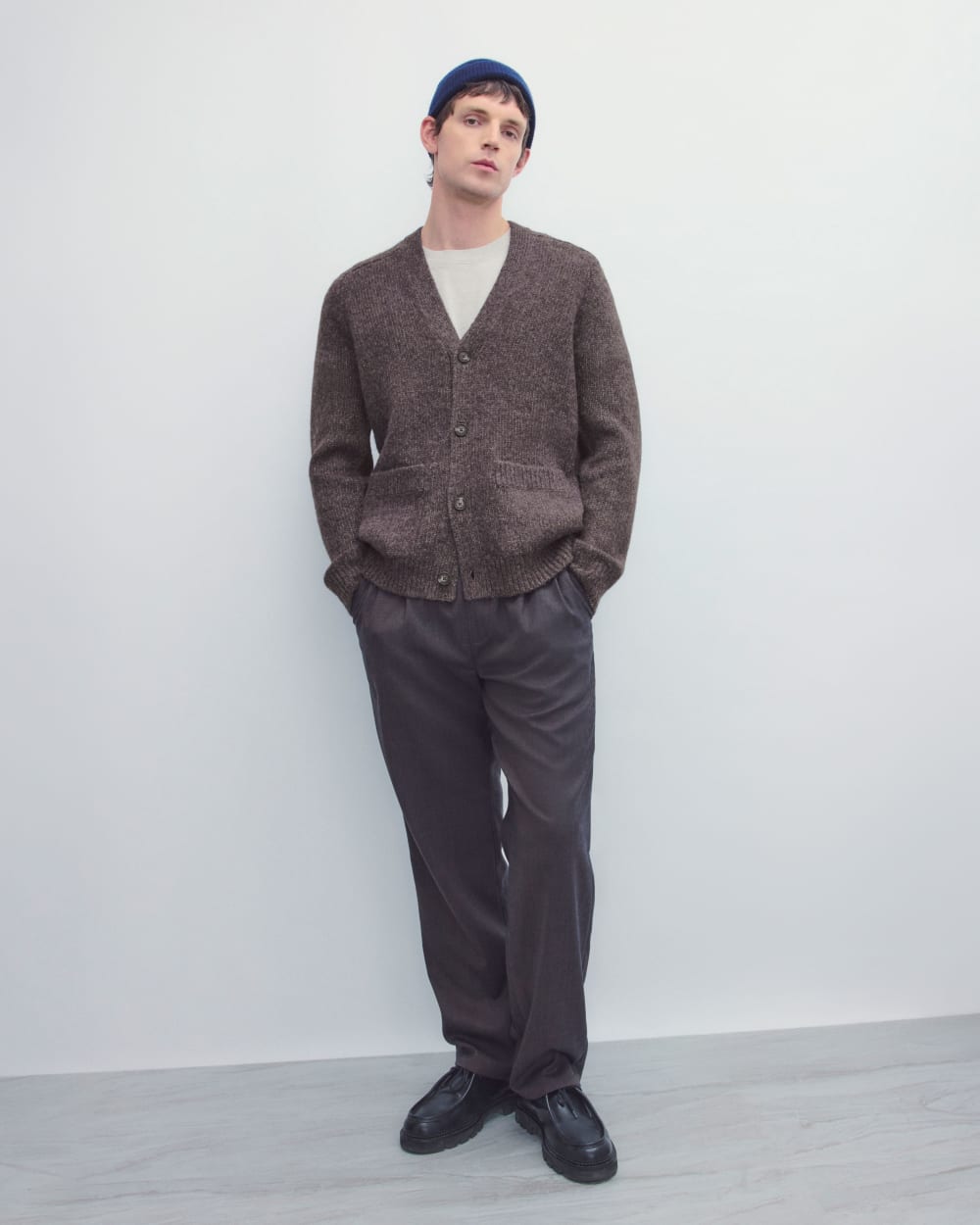 mens-pleated-trouser-tailor-twill-heathered-fudge | editorial