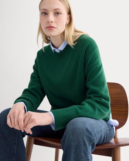 womens-cashmere-boxy-crew-sweater-hunter-green | primary