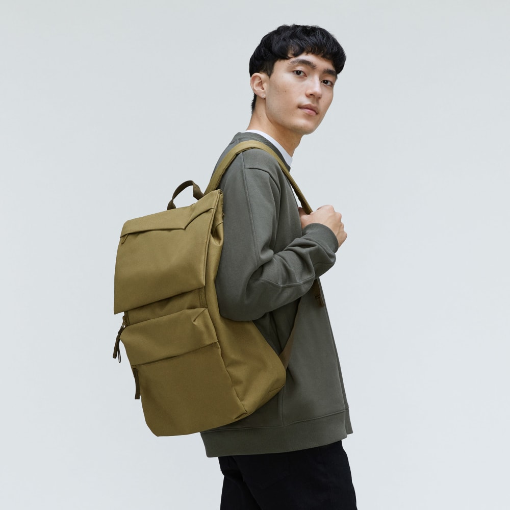 mens-renew-backpack-nutria-beech
