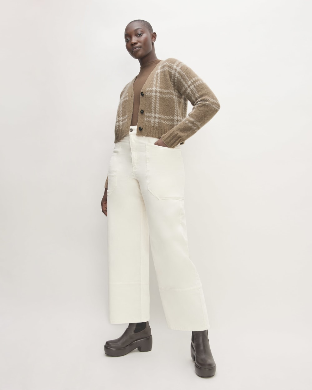 The Alpaca V-Neck Cropped Cardigan | Wheat / Lightest Taupe – Everlane