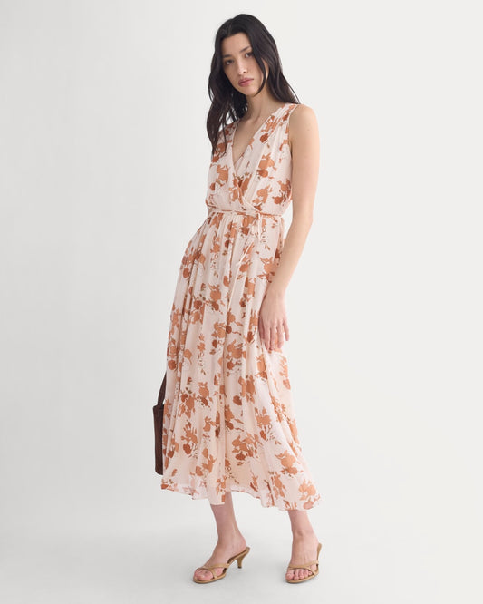womens-maxi-dress-in-silk-georgette-soft-floral | primary