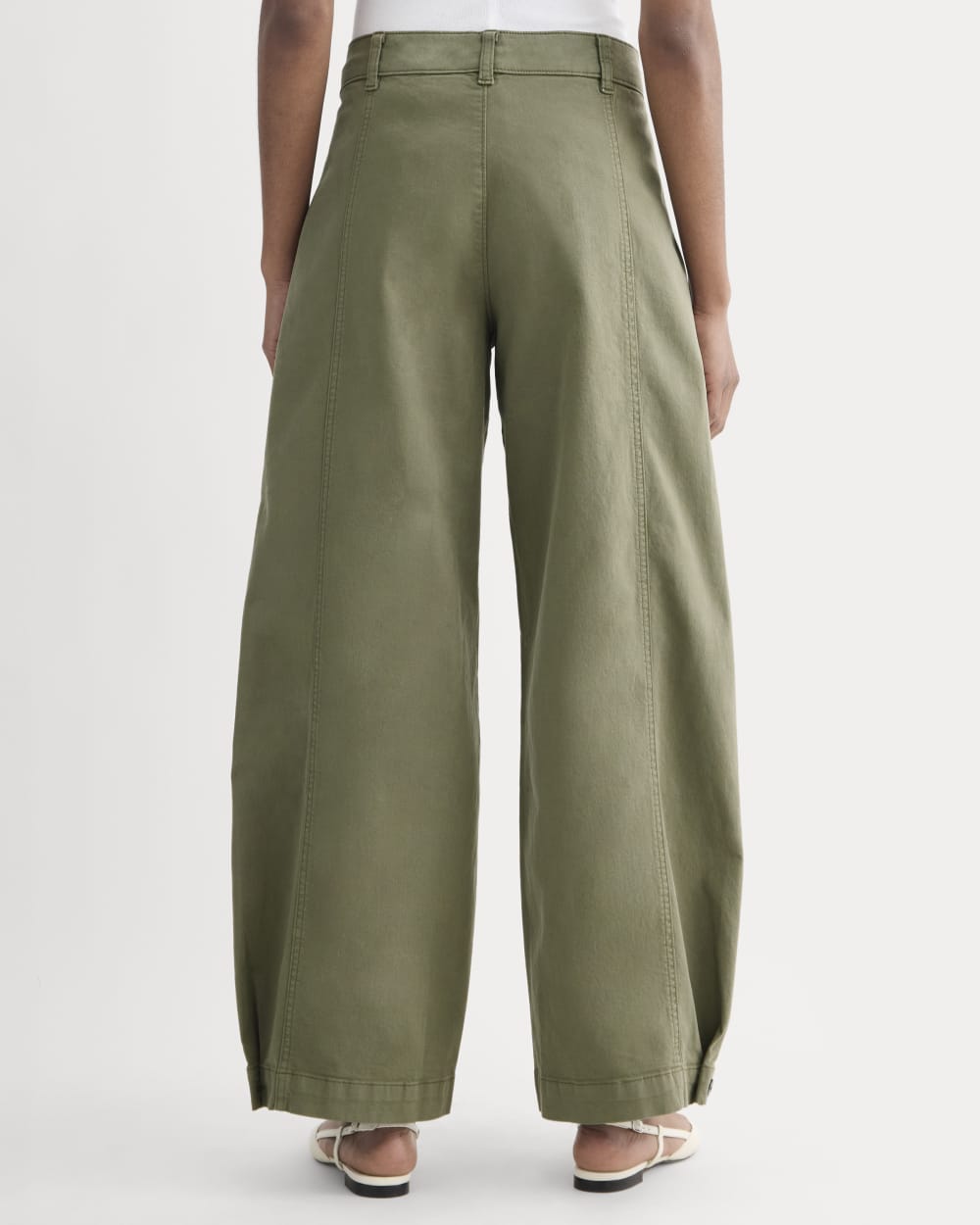 womens-balloon-chino-lichen-green
