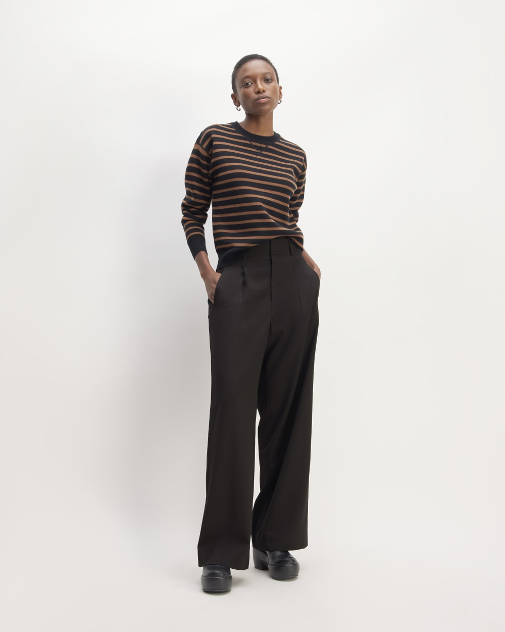 womens-italian-wool-drape-pant-black | primary