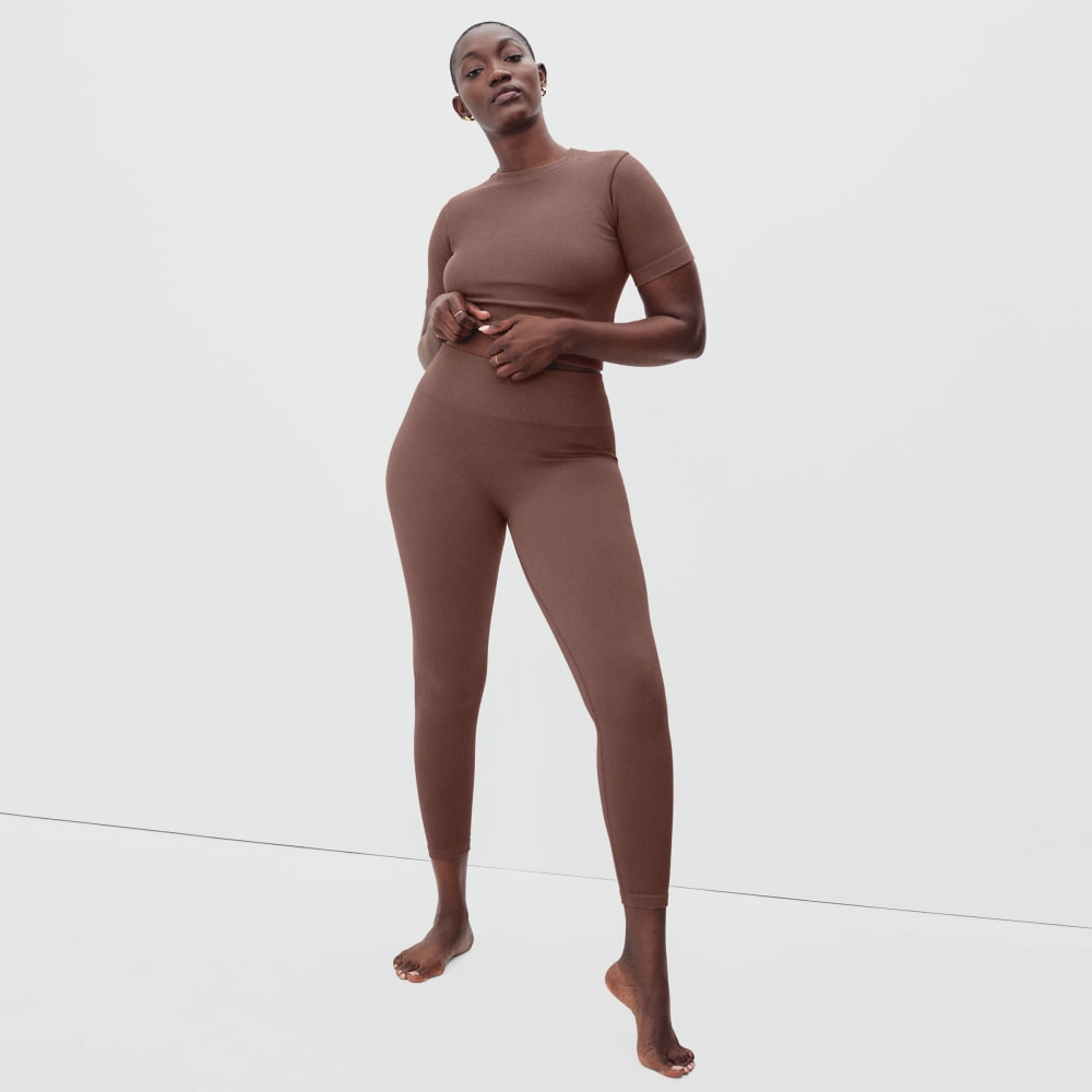 womens-seamless-tee-acorn