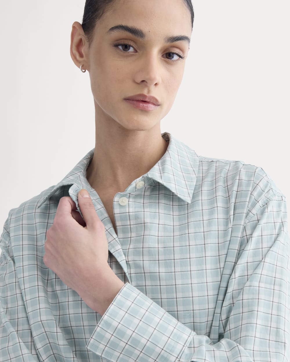 womens-everyday-shirt-in-silky-cotton-gray-mist