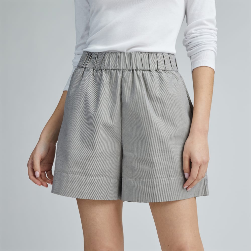 The Easy Short | Canvas Tan / Navy – Everlane