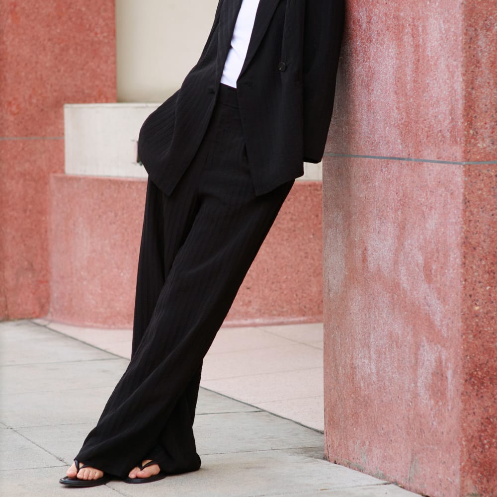womens-city-stripe-way-high-drape-pant-black
